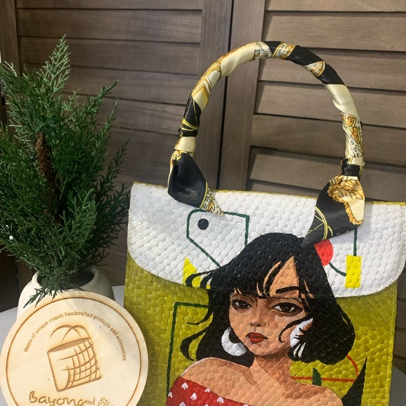 Handcrafted Bags - Picture 2 of 4